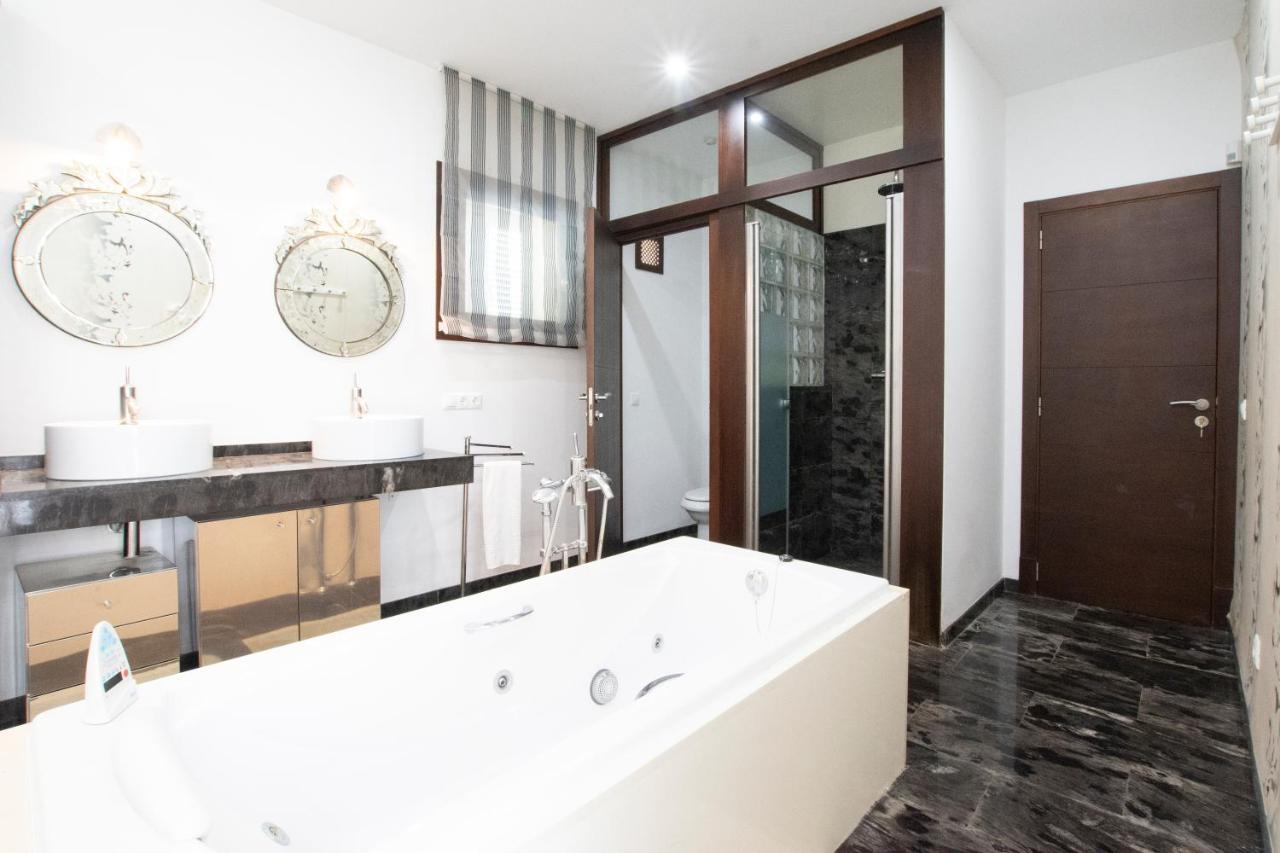 Villa Nelly 알쿠디아 외부 사진